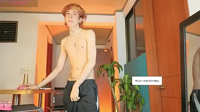 Snapshot of golden_twink_ chatting on 02.24.26 golden twink online show from 02.24.26