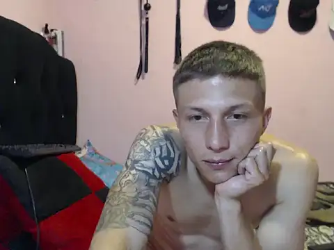 Snapshot of Cronos_Hot_8 chatting on 02.02.26 Cronos Hot 8 online show from 02.02.26