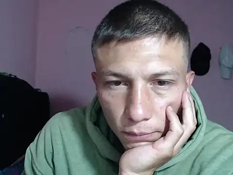 Snapshot of Cronos_Hot_8 chatting on 02.20.26 Cronos Hot 8 online show from 02.20.26