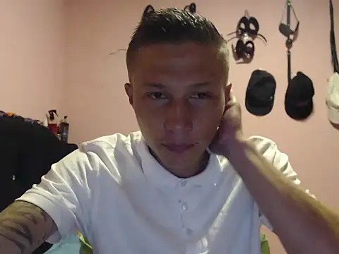 Snapshot of Cronos_Hot_8 chatting on 03.01.26 Cronos Hot 8 online show from 03.01.26