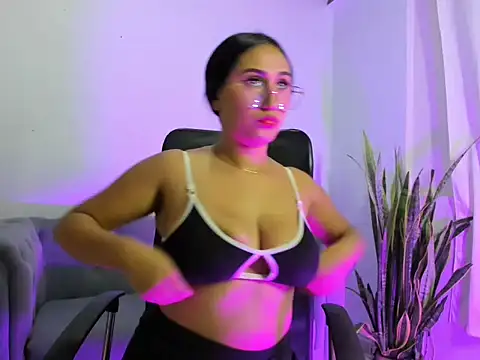 camila wood online show from 03.12.26