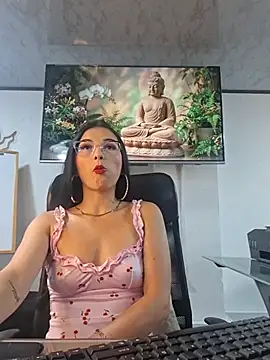 Snapshot of Jade_connor chatting on 07.18.26 Jade connor online show from 07.18.26