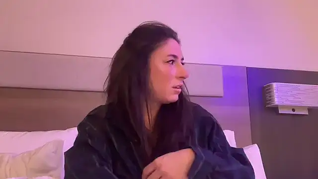 Snapshot of mr_mrs_glitter chatting on 03.30.26 mr mrs glitter online show from 03.30.26