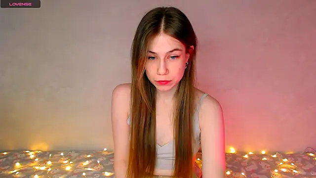 Snapshot of baby_girl_0001_ chatting on 02.15.26 baby girl 0001 online show from 02.15.26