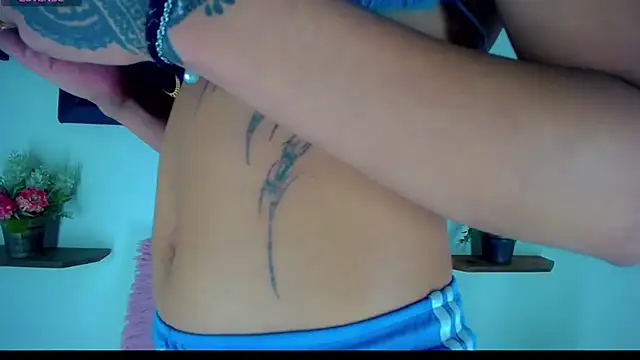 Snapshot of Darianna_Atehortua chatting on 02.17.26 Darianna Atehortua online show from 02.17.26