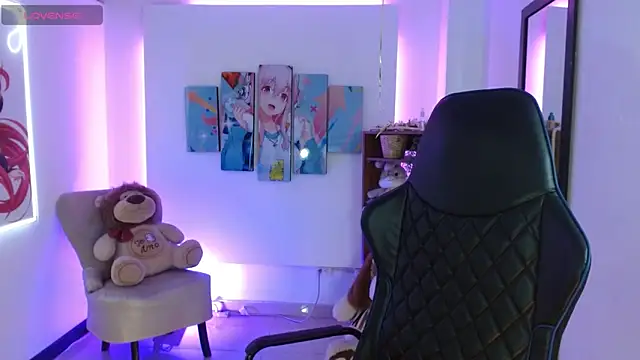 Snapshot of FIORELLA_L chatting on 02.13.26 FIORELLA L online show from 02.13.26