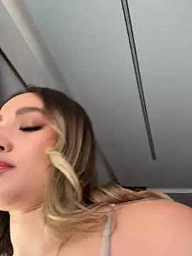 GabbydelRey online show from 03.19.26