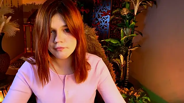 Snapshot of EllieFoxy chatting on 02.21.26 EllieFoxy online show from 02.21.26