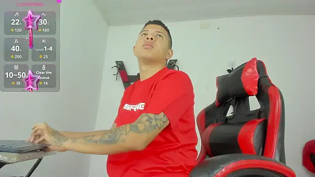 Snapshot of Steven_and_Camilo18 chatting on 02.28.26 Steven and Camilo18 online show from 02.28.26