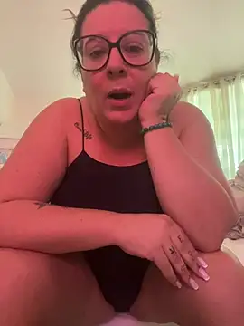 JasmineGlow7 online show from 02.20.26