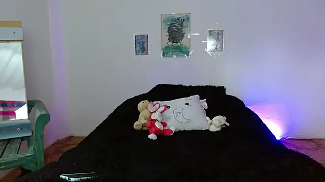 miadavisXXX online show from 03.21.26