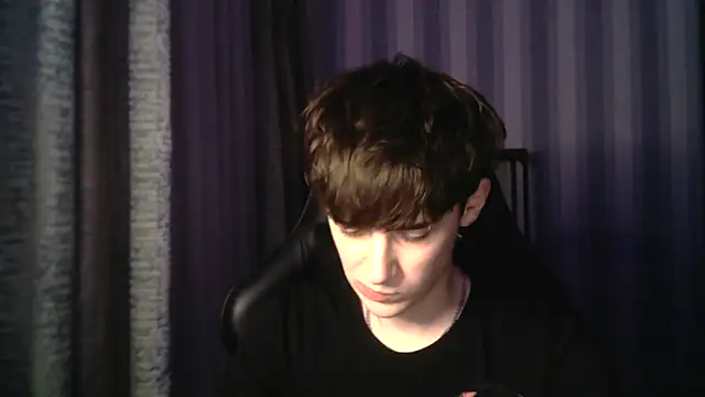 Snapshot of Sweet_Dude chatting on 02.15.26 Sweet Dude online show from 02.15.26