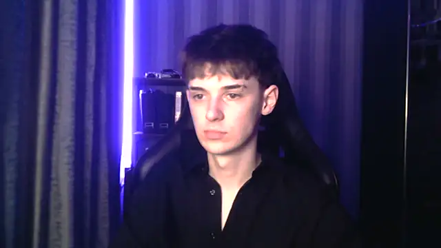 Snapshot of Sweet_Dude chatting on 02.24.26 Sweet Dude online show from 02.24.26