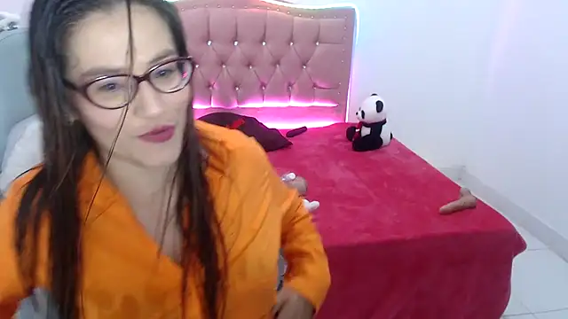 snowhot-69 online show from 03.28.26