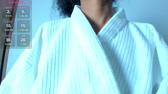 Snapshot of EmmaLovve chatting on 03.14.26 EmmaLovve online show from 03.14.26