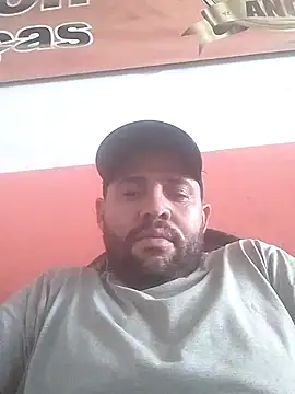 Snapshot of pau-de-ourod chatting on 04.14.26 pau-de-ourod online show from 04.14.26