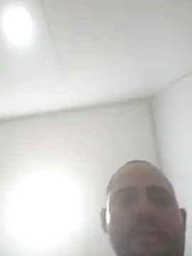 Snapshot of pau-de-ourod chatting on 04.24.26 pau-de-ourod online show from 04.24.26