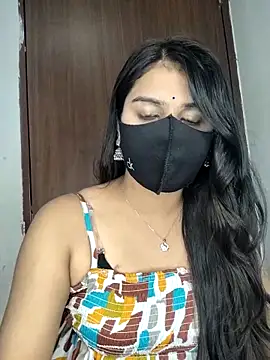 Snapshot of Alix_cuti chatting on 02.26.26 Alix cuti online show from 02.26.26