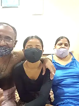 HoneyHush online show from 04.25.26