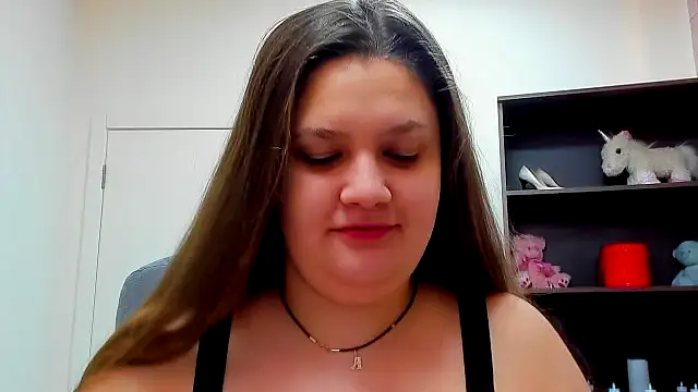 Snapshot of Maddinia chatting on 03.01.26 Maddinia online show from 03.01.26