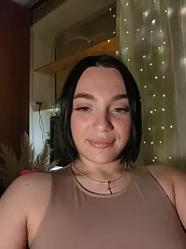 Snapshot of HotDevilGirl_ chatting on 02.12.26 HotDevilGirl online show from 02.12.26