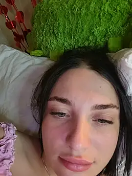 Snapshot of HotDevilGirl_ chatting on 02.26.26 HotDevilGirl online show from 02.26.26