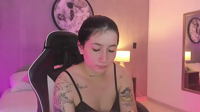 charlottee27  online show from 06.10.26