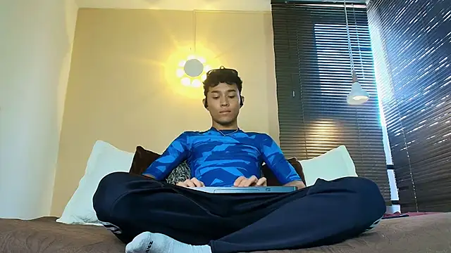 Damon Salvarote S online show from 04.17.26