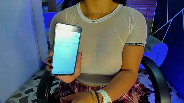 Snapshot of shaden_ chatting on 02.25.26 shaden online show from 02.25.26