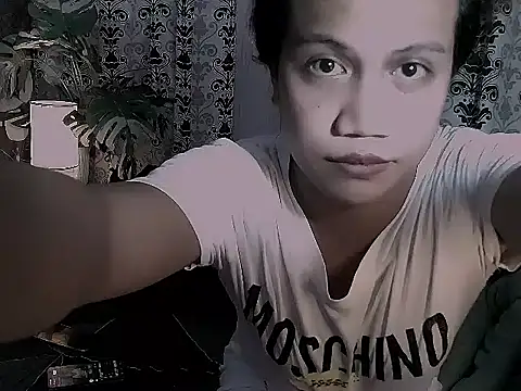 Snapshot of Queen-barbie chatting on 06.09.26 Queen-barbie online show from 06.09.26