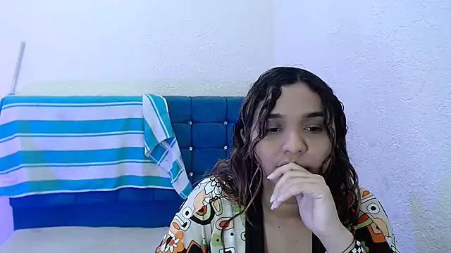 Snapshot of miiia_perez chatting on 02.21.26 miiia perez online show from 02.21.26