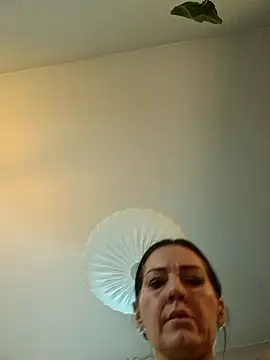 Snapshot of Bella_Velour chatting on 03.01.26 Bella Velour online show from 03.01.26