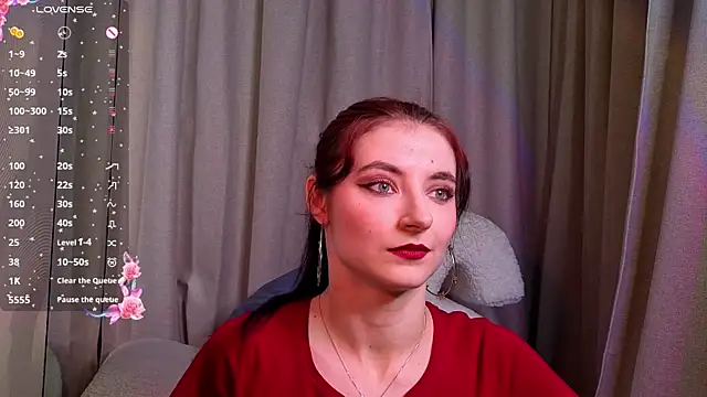 NicoleLuxe online show from 04.01.26