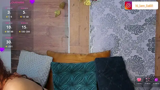 Snapshot of LiaHansson00 chatting on 02.27.26 LiaHansson00 online show from 02.27.26