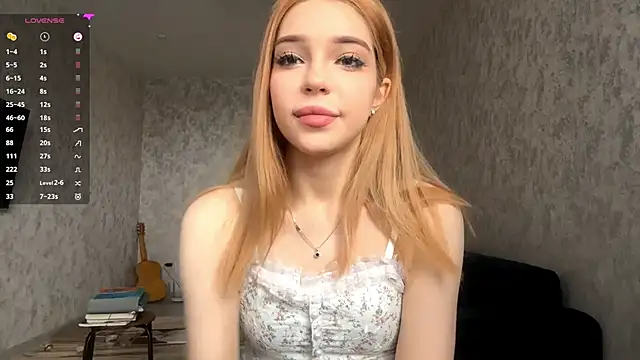 Snapshot of ViolaFaa chatting on 02.07.26 ViolaFaa online show from 02.07.26