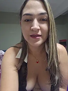 Snapshot of Grecia00x chatting on 04.24.26 Grecia00x online show from 04.24.26