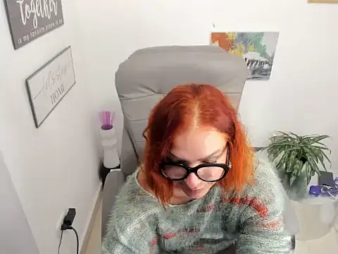 Snapshot of -gala_ chatting on 02.11.26 -gala online show from 02.11.26