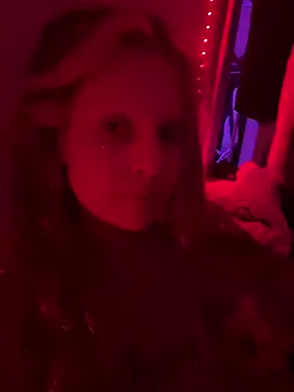 Maxine gold online show from 04.03.26