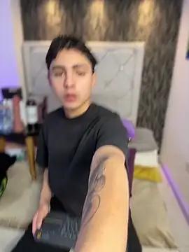 Snapshot of Samu_Hott chatting on 02.09.26 Samu Hott online show from 02.09.26