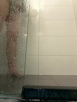 notyourtypicalAnna online show from 04.30.26