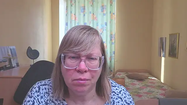 Emma Eclipsee online show from 02.19.26