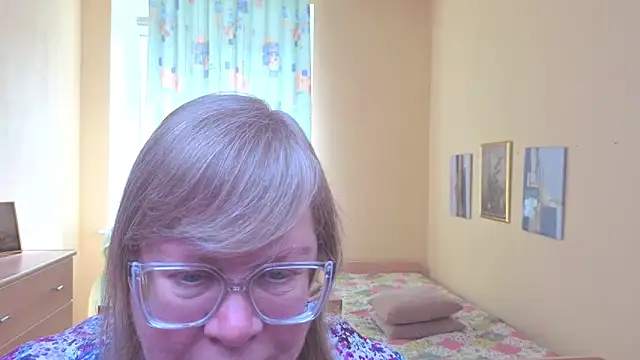 Emma Eclipsee online show from 03.28.26