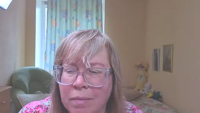 Snapshot of Emma_Eclipsee chatting on 05.17.26 Emma Eclipsee online show from 05.17.26