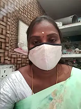 Snapshot of Tamil_Hot_Nisha chatting on 02.12.26 Tamil Hot Nisha online show from 02.12.26