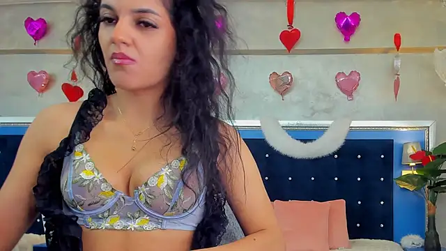 Snapshot of YasmineDelight chatting on 03.03.26 YasmineDelight online show from 03.03.26