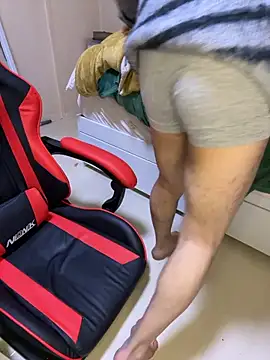 Snapshot of Mura109905 chatting on 02.18.26 Mura109905 online show from 02.18.26