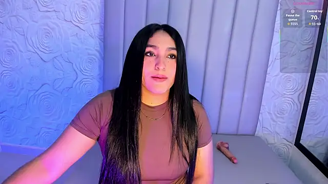 Lya dubois  online show from 04.18.26