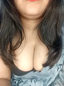 Snapshot of Miss-Prity chatting on 02.26.26 Miss-Prity online show from 02.26.26