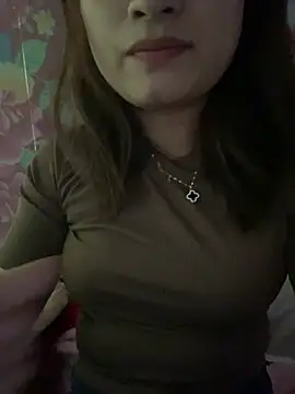 Snapshot of yuii-717 chatting on 02.21.26 yuii-717 online show from 02.21.26