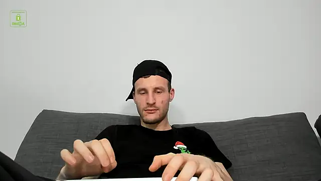 Deymond Russo online show from 02.15.26